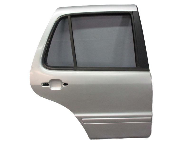 TÃŒr TÃŒre rechts hinten Brillantsilber 744 MERCEDES M-KLASSE  