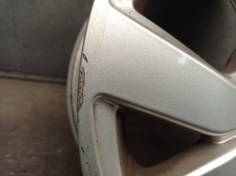 Alufelge 6.5JX16 CH5 ET41 LK5X114,3