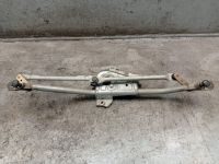 Wischermotor vorne mit Wischergest�nge<br>VW PASSAT (3B3) 1.6